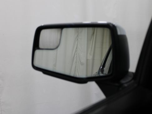 Used 2024 GMC Sierra 1500 SLT image 13