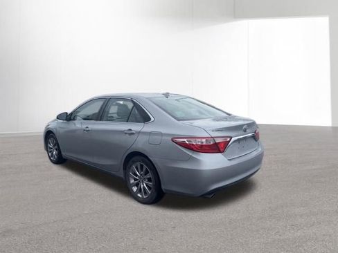 Used 2017 Toyota Camry XLE w/ Advanced Technology Package FWD image 9