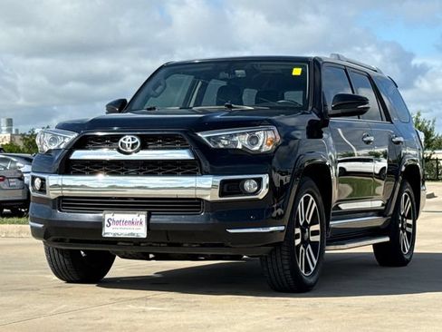 Used 2017 Toyota 4Runner Limited RWD image 3