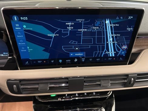 New 2026 Lincoln Corsair Reserve image 11