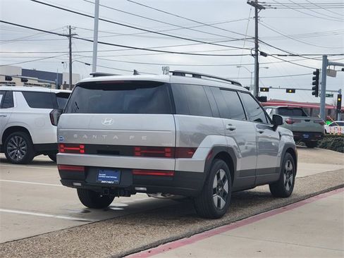 Certified 2025 Hyundai Santa Fe SEL image 3