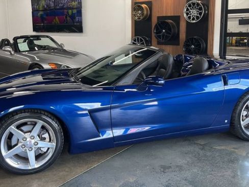 Used 2007 Chevrolet Corvette Convertible w/ Preferred Equipment Group RWD image 1