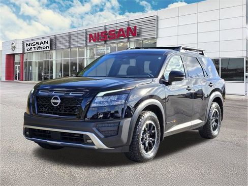 New 2025 Nissan Pathfinder Rock Creek image 8