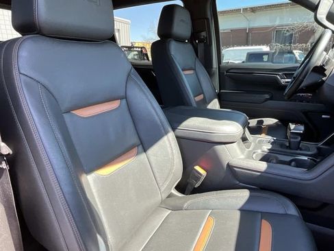 Used 2024 GMC Sierra 1500 AT4 w/ AT4 Preferred Package image 25