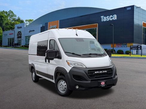 Used 2023 RAM ProMaster 2500 w/ Driver Convenience Group image 1