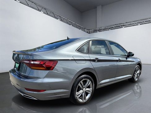 Used 2019 Volkswagen Jetta R-Line w/ R-Line Cold Weather Package FWD image 7