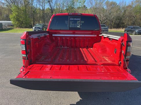 Used 2022 Nissan Frontier PRO-4X image 29