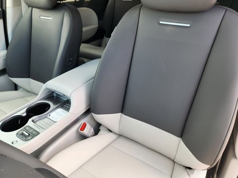 New 2026 Hyundai Ioniq 9 Limited AWD/4WD image 13