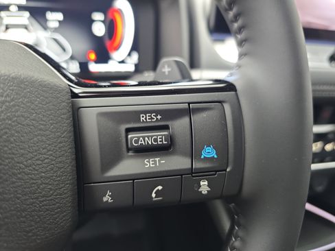 New 2026 Nissan Rogue Platinum AWD/4WD image 18