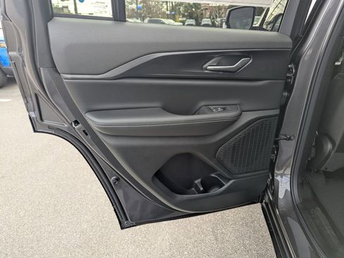 New 2025 Jeep Grand Cherokee Altitude RWD image 30