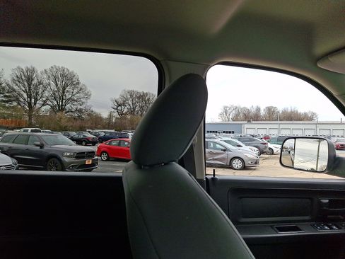 Used 2018 RAM 2500 Tradesman w/ Chrome Appearance Group image 13