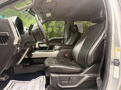 Used 2018 Ford F350 Lariat w/ Lariat Value Package AWD/4WD image 8