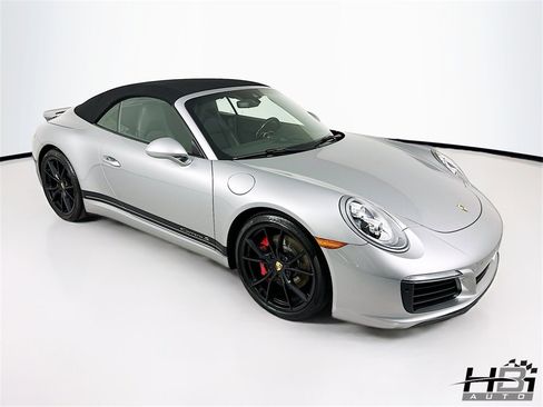 Used 2018 Porsche 911 Carrera S image 4
