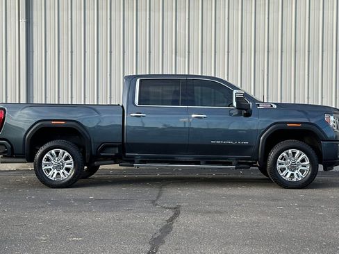 Used 2020 GMC Sierra 2500 Denali w/ Denali Ultimate Package image 3
