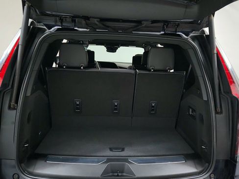 Certified 2023 Cadillac Escalade Premium Luxury AWD/4WD image 27