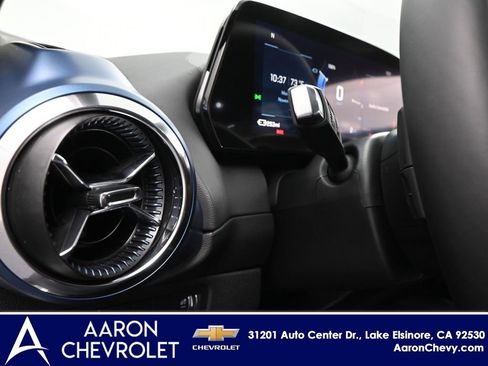 New 2026 Chevrolet Equinox EV LT image 17