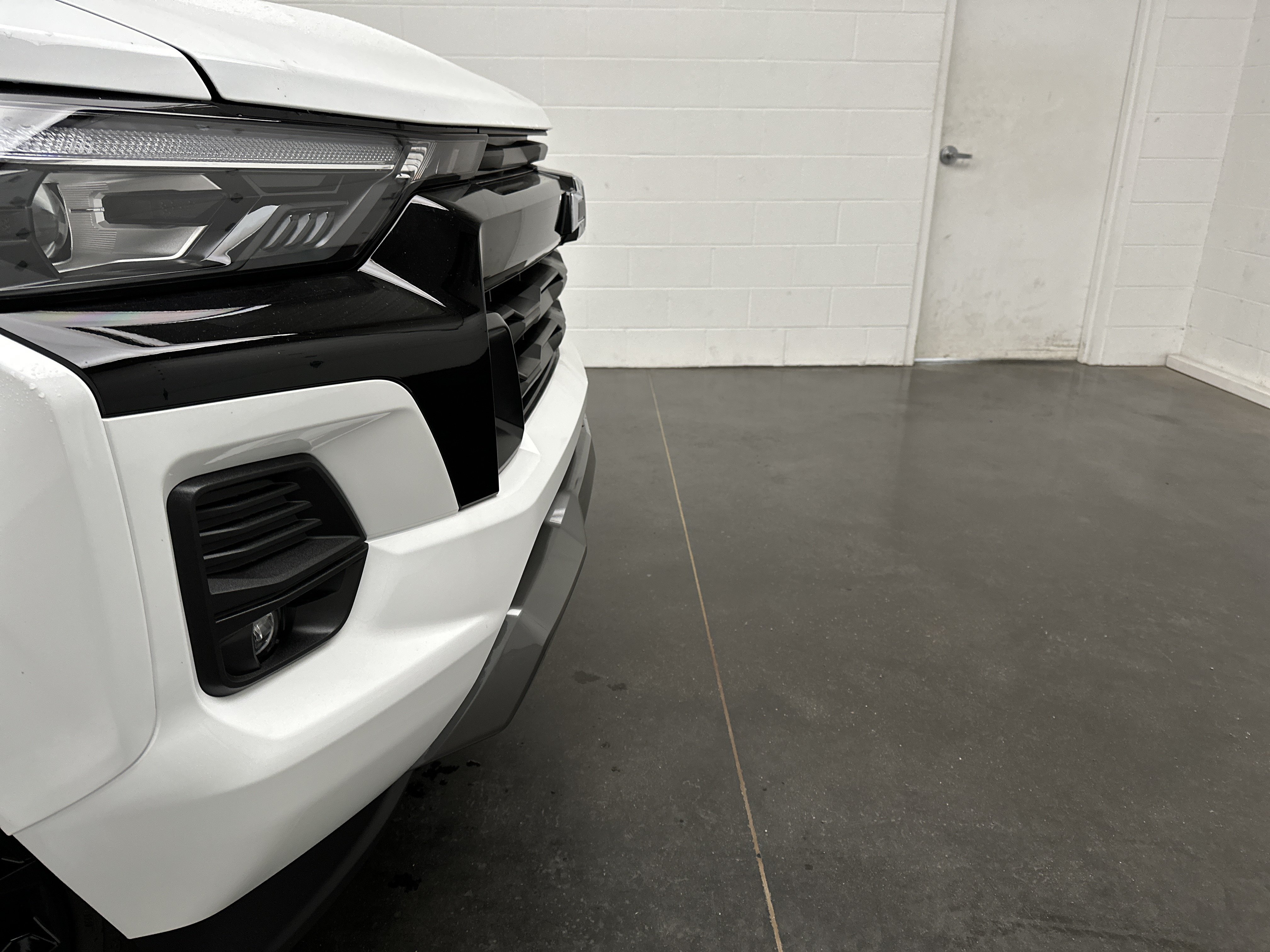 New 2026 Chevrolet Colorado Z71 w/ Midnight Edition AWD/4WD image 2