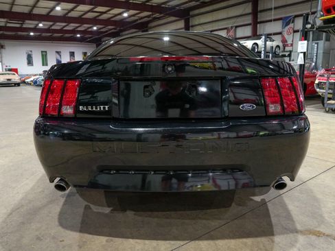 Used 2001 Ford Mustang GT RWD image 7