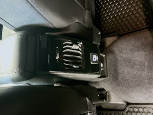 Used 2025 Jeep Compass Trailhawk image 27