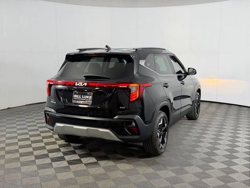 Used 2025 Kia Seltos EX AWD/4WD image 5