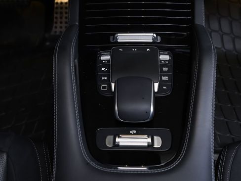 Certified 2025 Mercedes-Benz GLS 63 AMG 4MATIC image 19