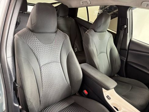 Used 2016 Toyota Prius Four FWD image 20