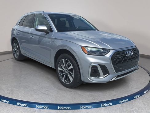 Used 2023 Audi Q5 2.0T Premium Plus w/ Premium Plus Package AWD/4WD image 4