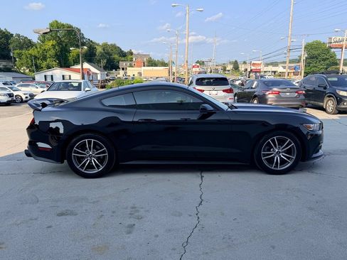 Used 2016 Ford Mustang Premium RWD image 7