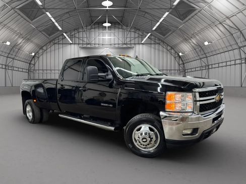 Used 2012 Chevrolet Silverado 3500 LTZ w/ LTZ Plus Package AWD/4WD image 8