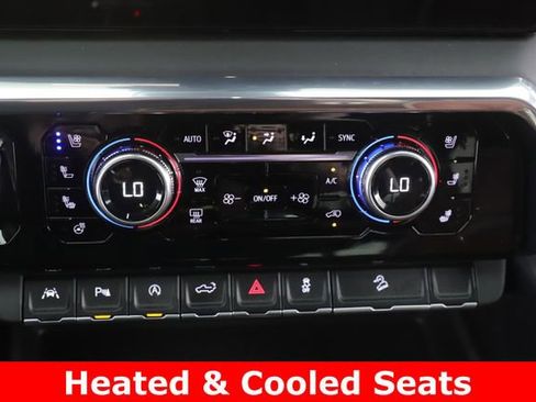 Used 2025 GMC Sierra 1500 Denali Ultimate AWD/4WD image 4