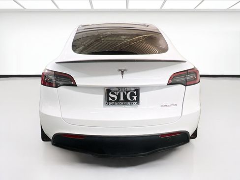 Used 2023 Tesla Model Y Performance AWD/4WD image 5