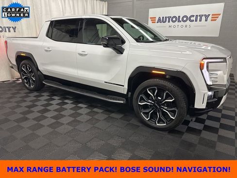 Used 2025 GMC Sierra EV Denali AWD/4WD image 1