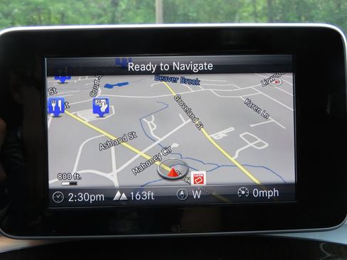 Used 2019 Mercedes-Benz GLC 300 4MATIC image 26