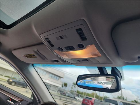 Used 2014 Lexus ES 350 w/ Luxury Package FWD image 32