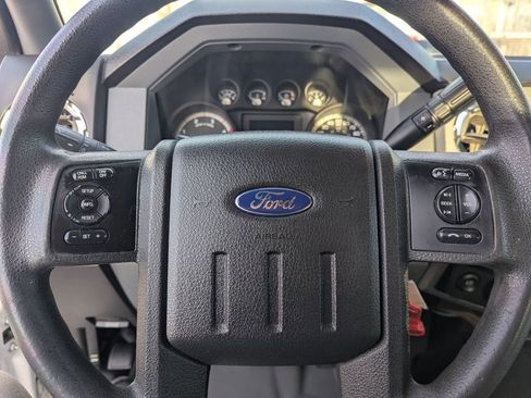 Used 2015 Ford F350 XLT w/ Snow Plow Prep Package image 21