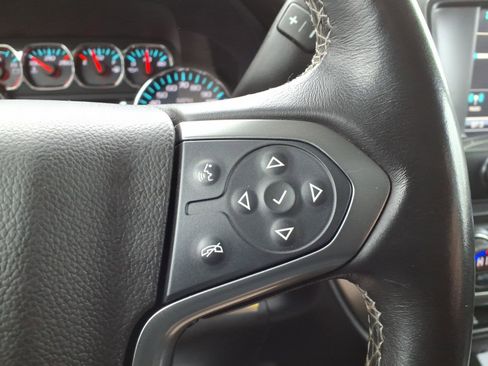 Used 2017 Chevrolet Silverado 1500 LT w/ Midnight Edition image 16