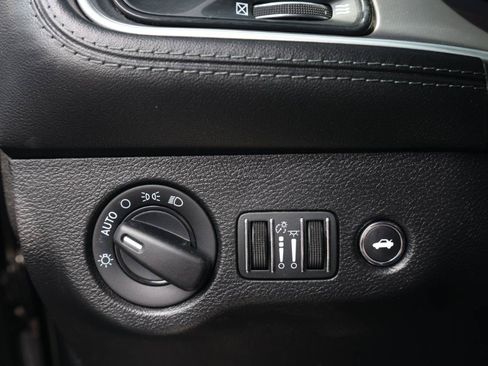 Used 2020 Dodge Challenger R/T Scat Pack RWD image 35