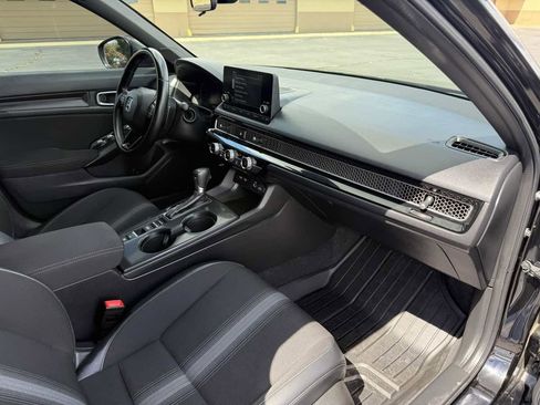 Used 2022 Honda Civic Sport image 17