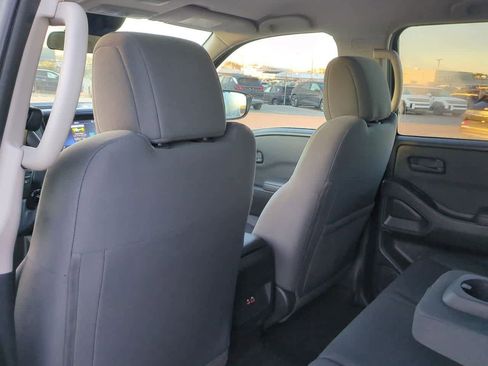 Used 2022 Nissan Frontier S w/ Technology Package image 17