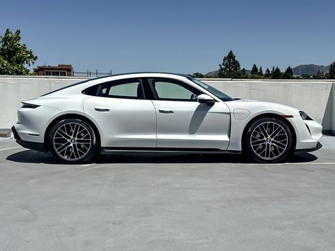 Certified 2023 Porsche Taycan RWD image 9