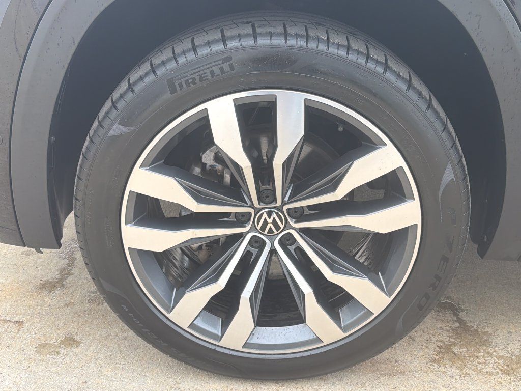 Used 2023 Volkswagen Atlas SEL Premium AWD/4WD image 35