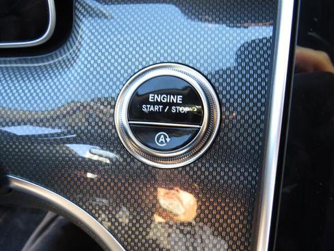 Used 2025 Mercedes-Benz C 43 AMG 4MATIC Sedan image 17
