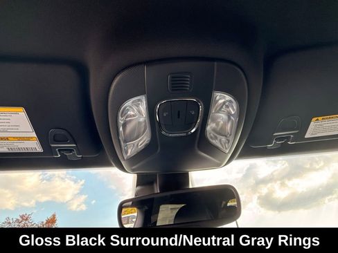 New 2026 Jeep Compass Latitude image 11