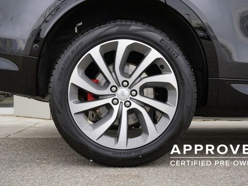 Used 2025 Land Rover Discovery Sport Dynamic SE image 34