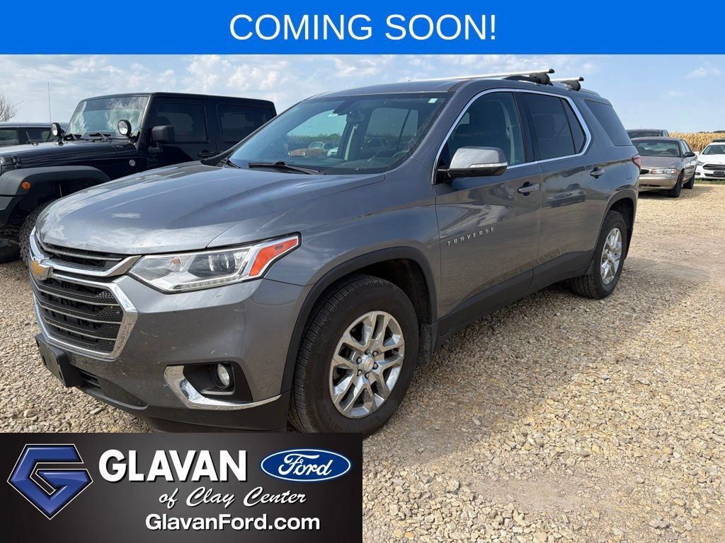 Used 2018 Chevrolet Traverse LT AWD/4WD image 1