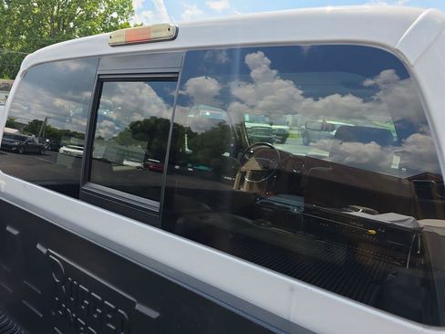 Used 2013 Ford F350 Lariat w/ Lariat Interior Pkg AWD/4WD image 27