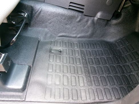 Used 2008 Ford Explorer Sport Trac XLT image 21