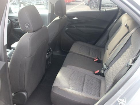 Used 2024 Chevrolet Equinox LT AWD/4WD image 35
