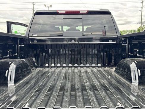 New 2026 GMC Sierra 1500 SLT AWD/4WD image 10