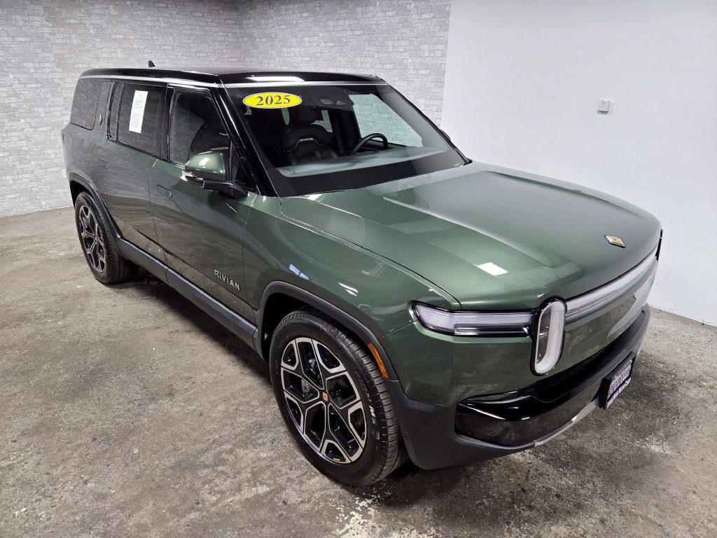 Used 2025 Rivian R1S Adventure Dual AWD/4WD image 64
